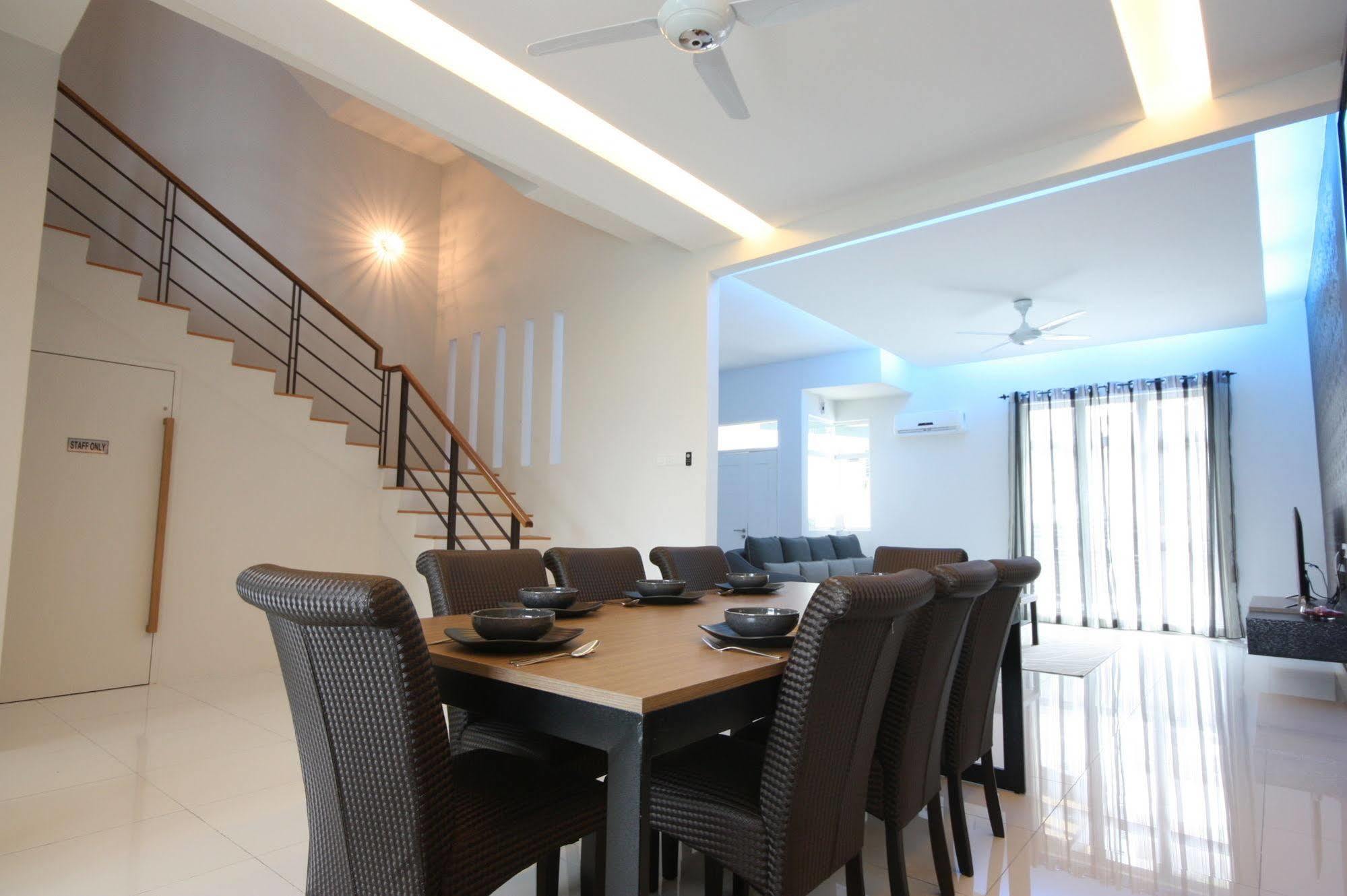 Shamrock Beach Villas 9 Seaview George Town Dış mekan fotoğraf
