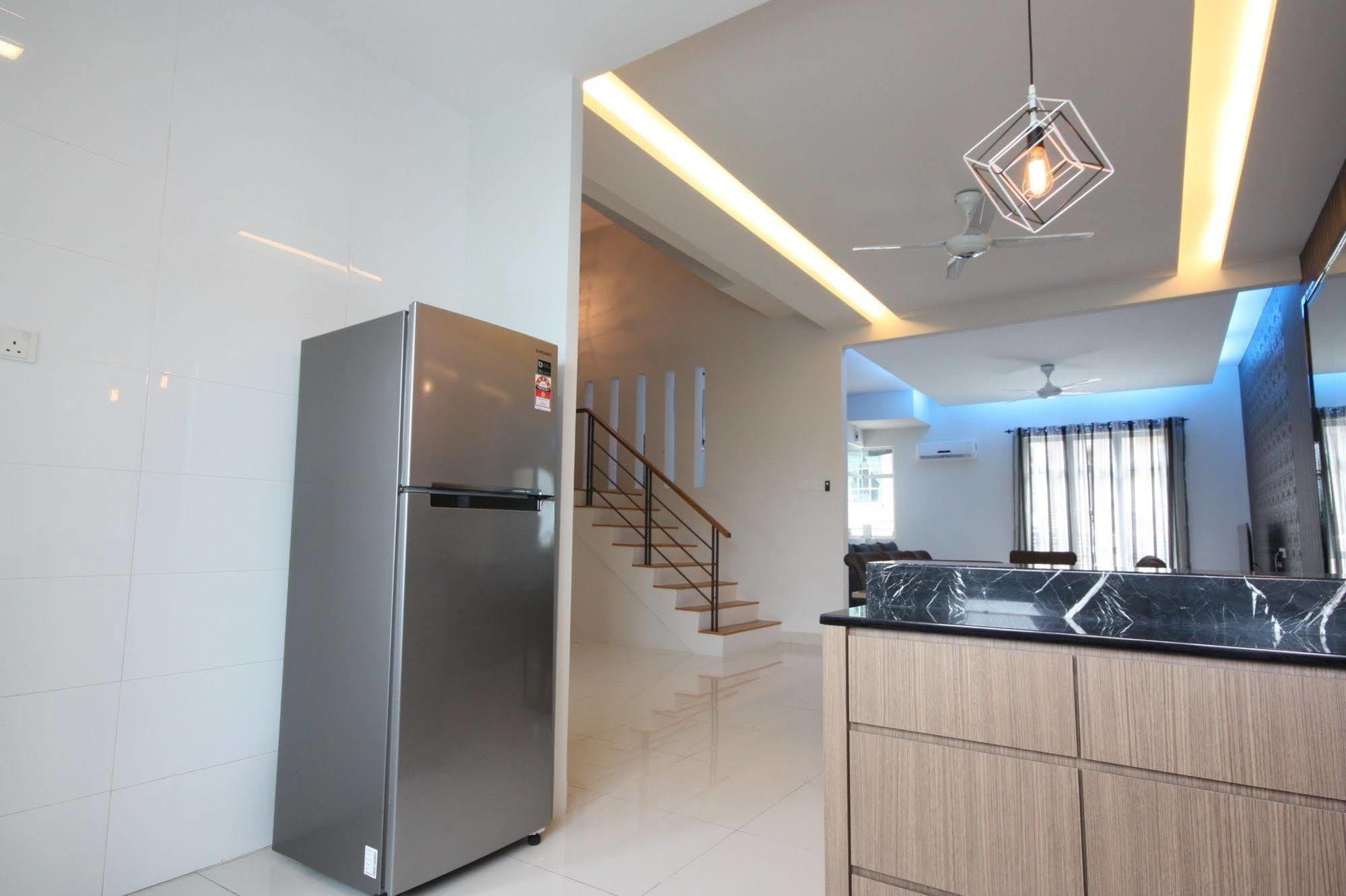 Shamrock Beach Villas 9 Seaview George Town Dış mekan fotoğraf